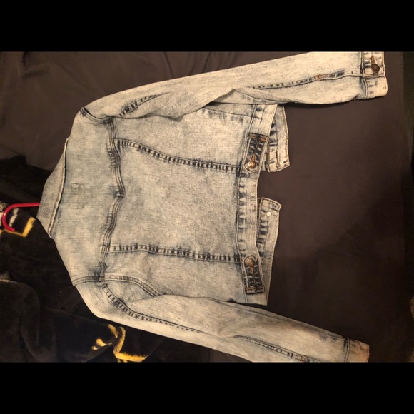 Jean jacket - Picture 3 of 3